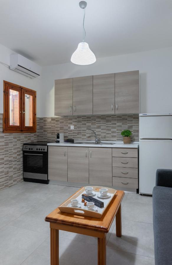 Aelia Apartamento Metamorfosi  Exterior foto